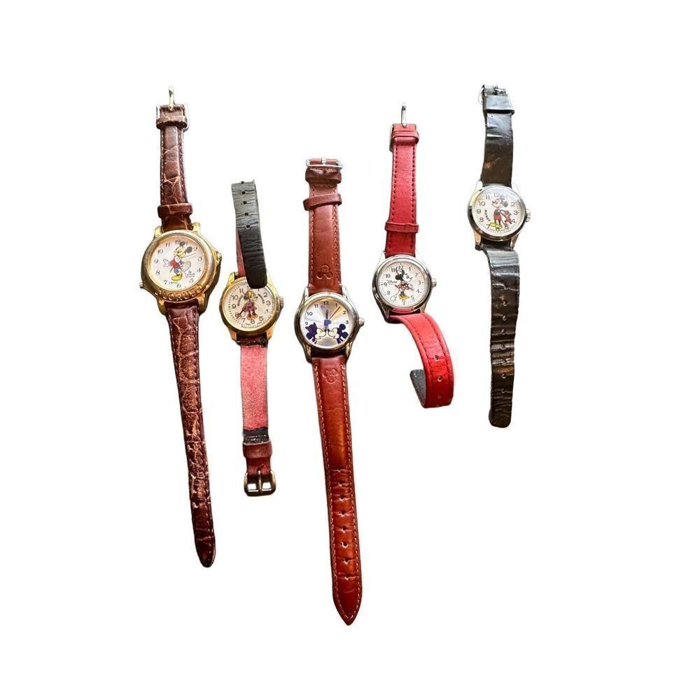 Lot of 5 Mickey Mouse Minnie Mouse Vintage watches unknown if working